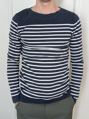 Blau-Weiss gestreiftes MRM Top M