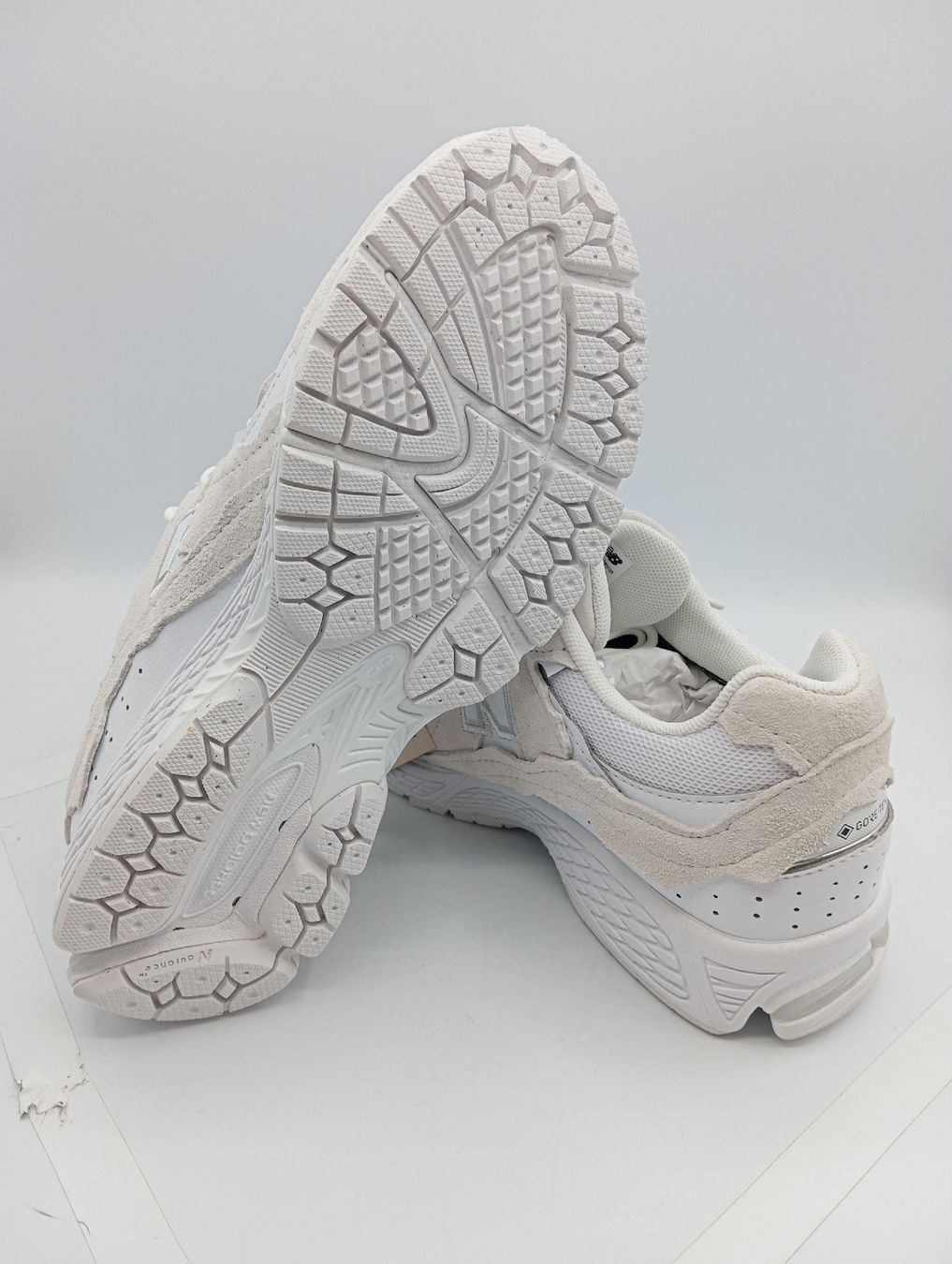 New Balance Herrenschuhe: New Balance 2002 Gore Tex (EU38.5) – Neu und originalverpackt aus Schaffhausen von outlez 6