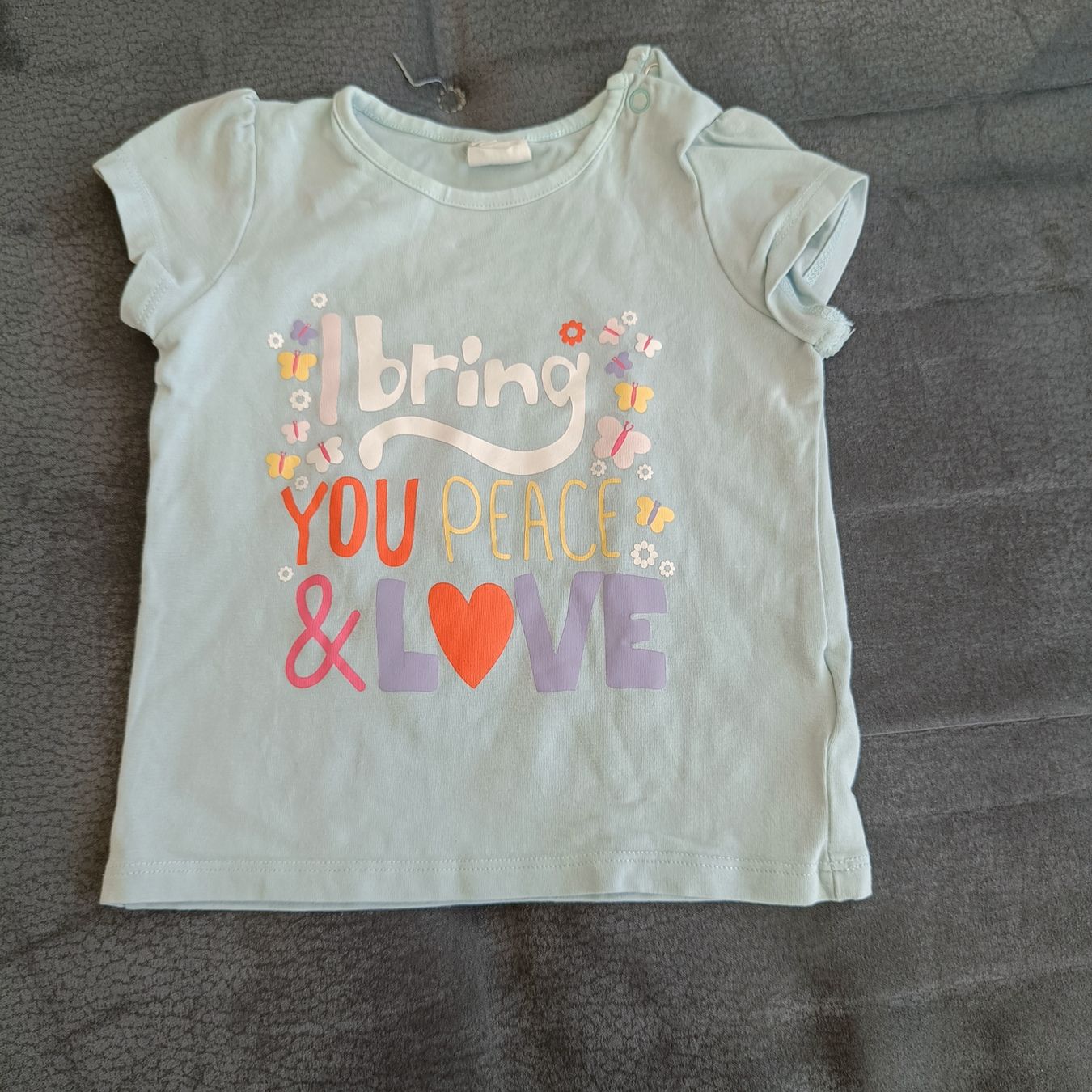 Blusen, T-Shirts & Tops: T-Shirt Grösse 68 – Gebraucht aus Jaberg von urig17.