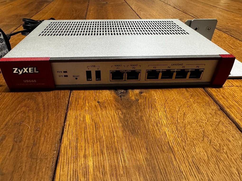 Zyxel Firewall: Zyxel Firewall USG60 – Usato da Ried b. Kerzers venduto da Snake115