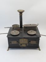 Antiker Miniatur Spielzeugofen