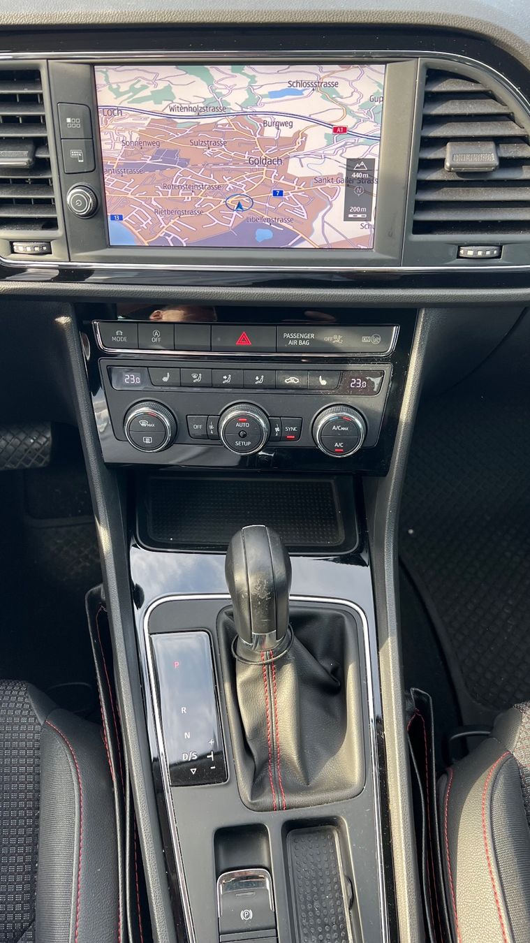 Seat Automobili: Seat Leon ST 2.0 TDI 184PS FR DSG – Usato da Goldach venduto da CityGOAuktion 8
