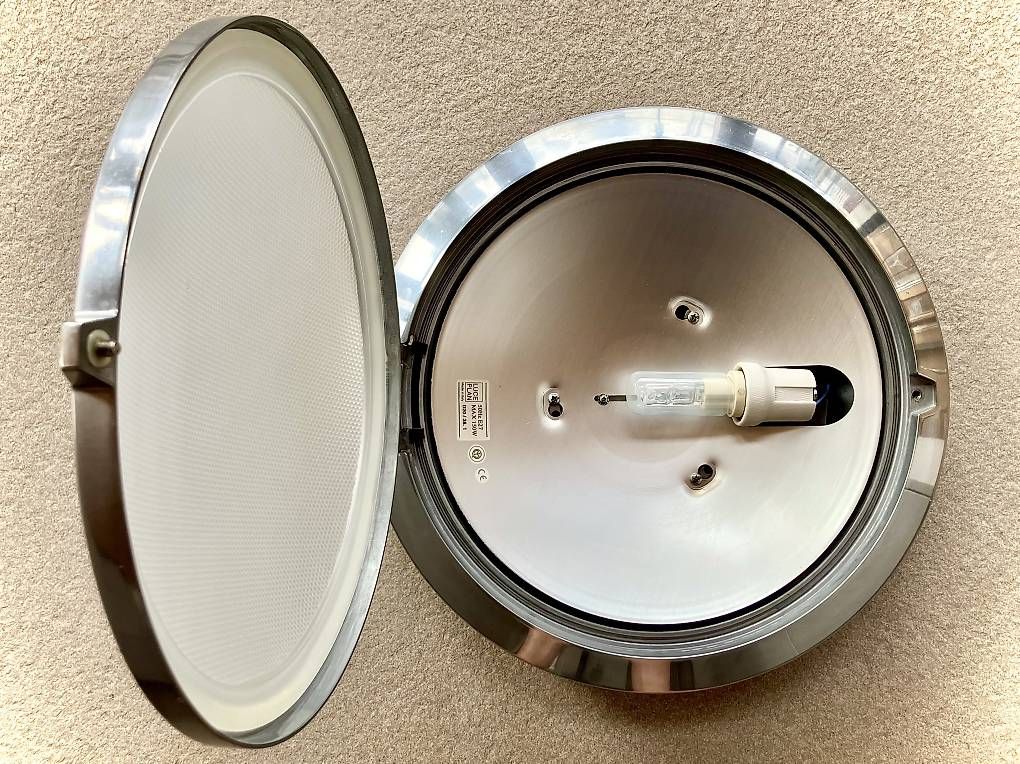 Luceplan Lustres & lampes de plafonds: Decken-/Wandleuchte LUCEPLAN METROPOLI – D'occasion à Oberhofen am Thunersee par Ursux 1