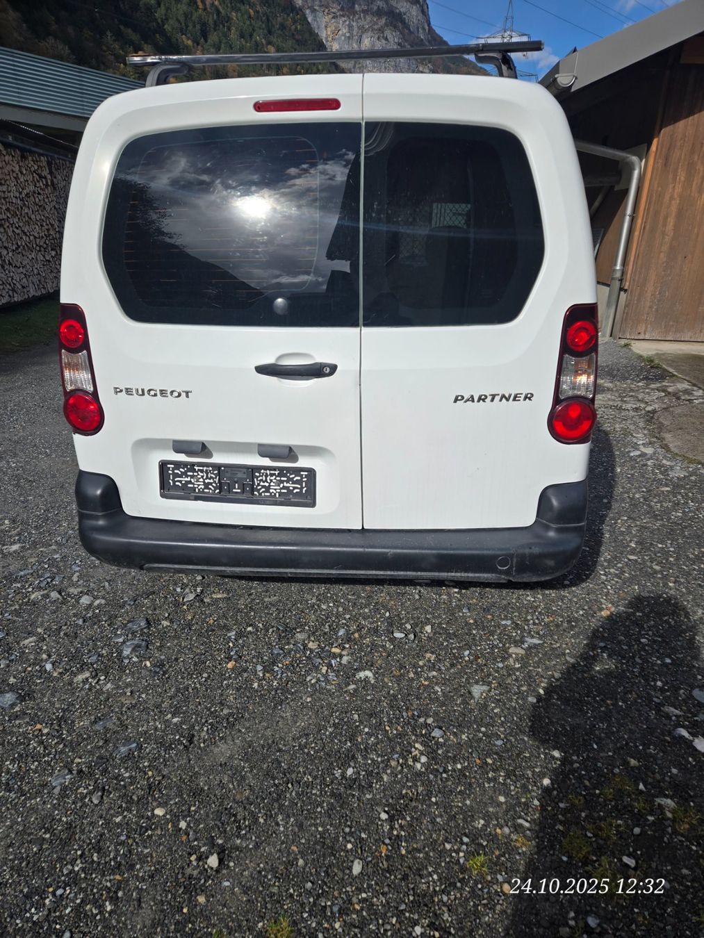 Peugeot Nutzfahrzeuge: Peugeot Partner 1.6 i VTi – Gebraucht aus Erstfeld von Gina033 4