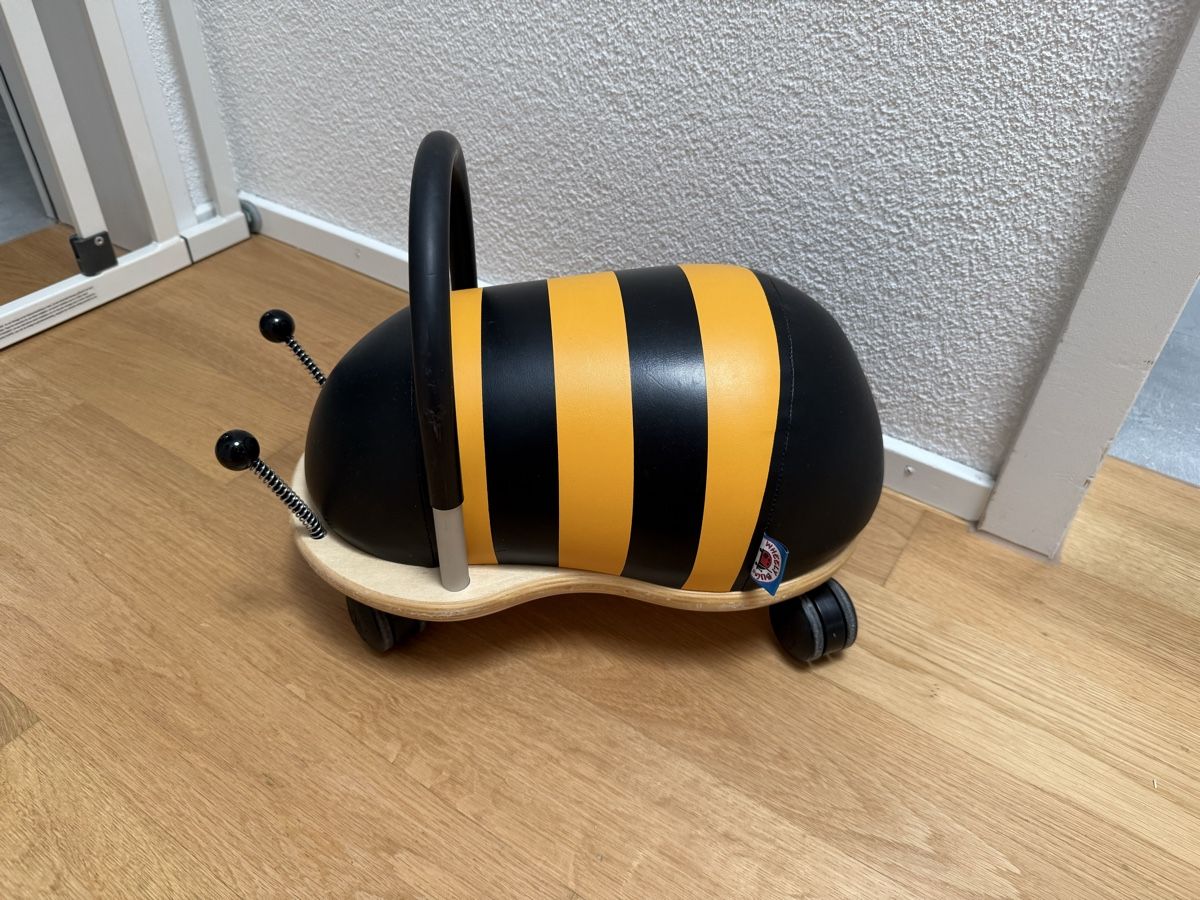 Veicoli per bambini: Neuwertige original Wheely Bug Bee – Nuovo (secondo la descrizione) da Bolligen venduto da nic_sk8y