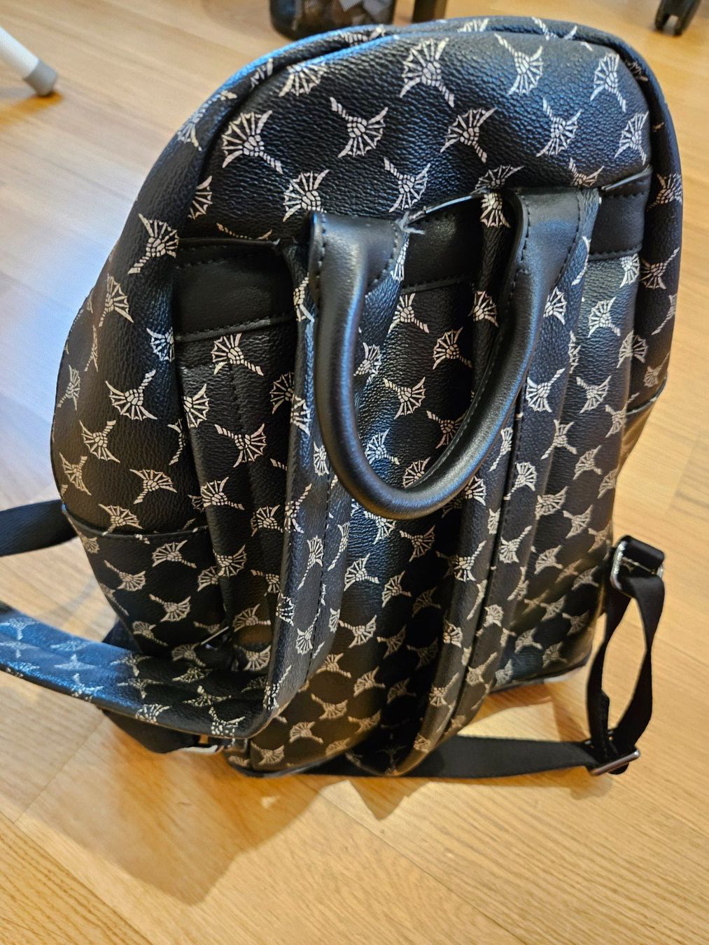 Joop Zaini: Joop Rucksack – Usato da Hünenberg venduto da lexli06 1