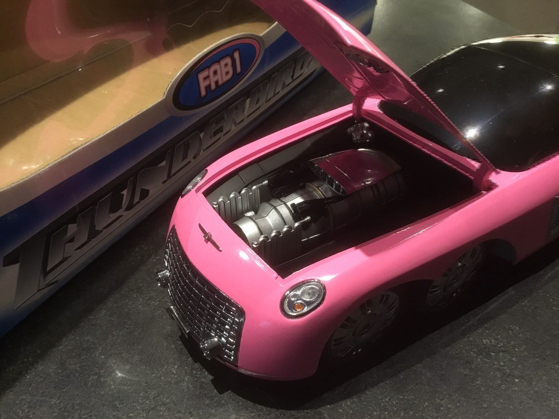 Modellini d'auto: AUTO THUNDERBIRD FAB 1 – Nuovo e nell'imballaggio originale da Erlenbach im Simmental venduto da Model_box 5
