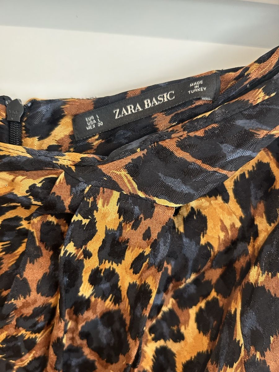 Zara Gonne: Rock Zara Basic Animal Print Grösse L – Usato da Zürich venduto da fan_z5fl 1
