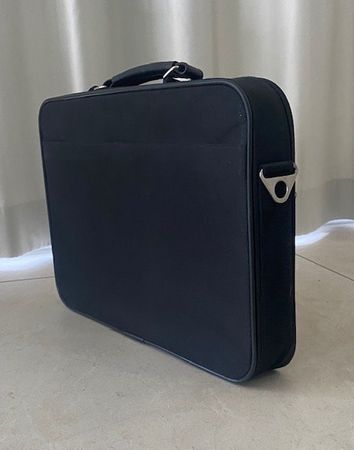 Schwarze Laptoptasche