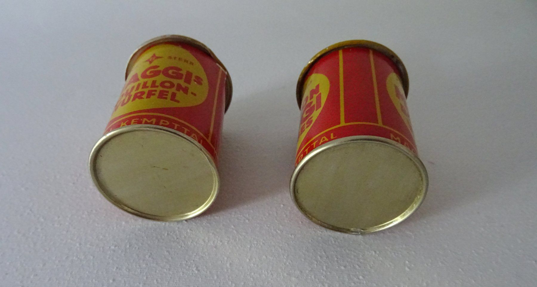 Maggi Spielzeuge: 2 alte Maggi-Kaufladen-Döschen aus Blech – Gebraucht aus Lengnau BE von Muggi7 2
