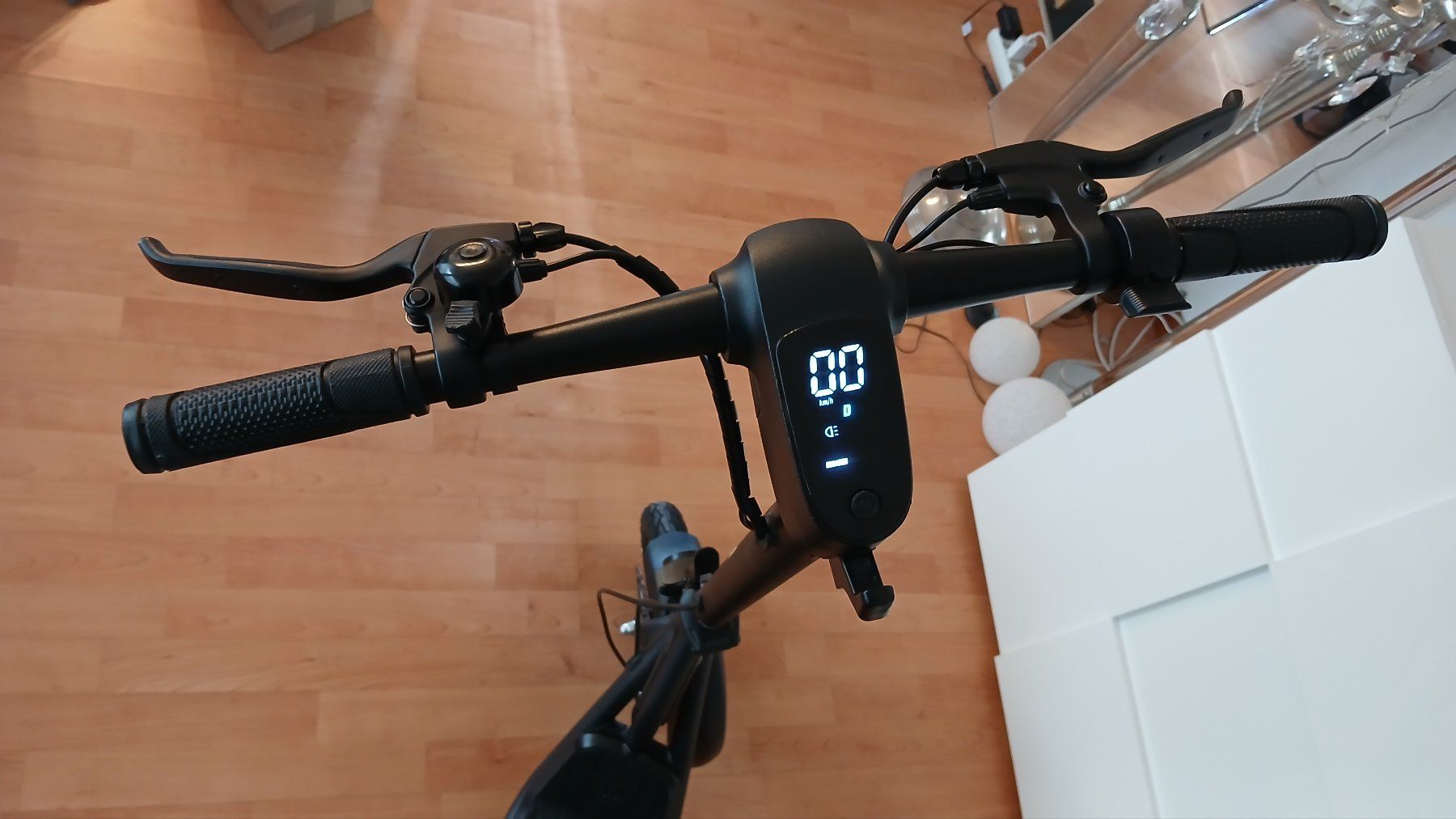Scooter: Faltbarer Elektroroller – Usato da Pfäffikon SZ venduto da geke01 8