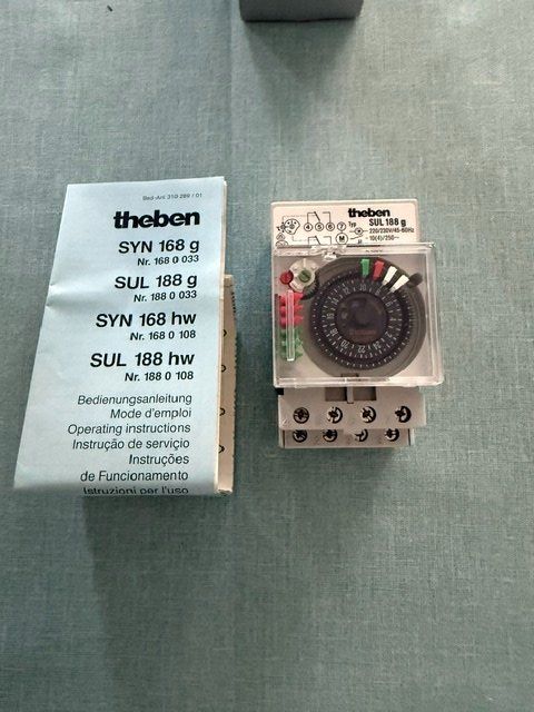 Interruttori: Theben SUL 188 g – Nuovo (secondo la descrizione) da Lyss venduto da tsawo