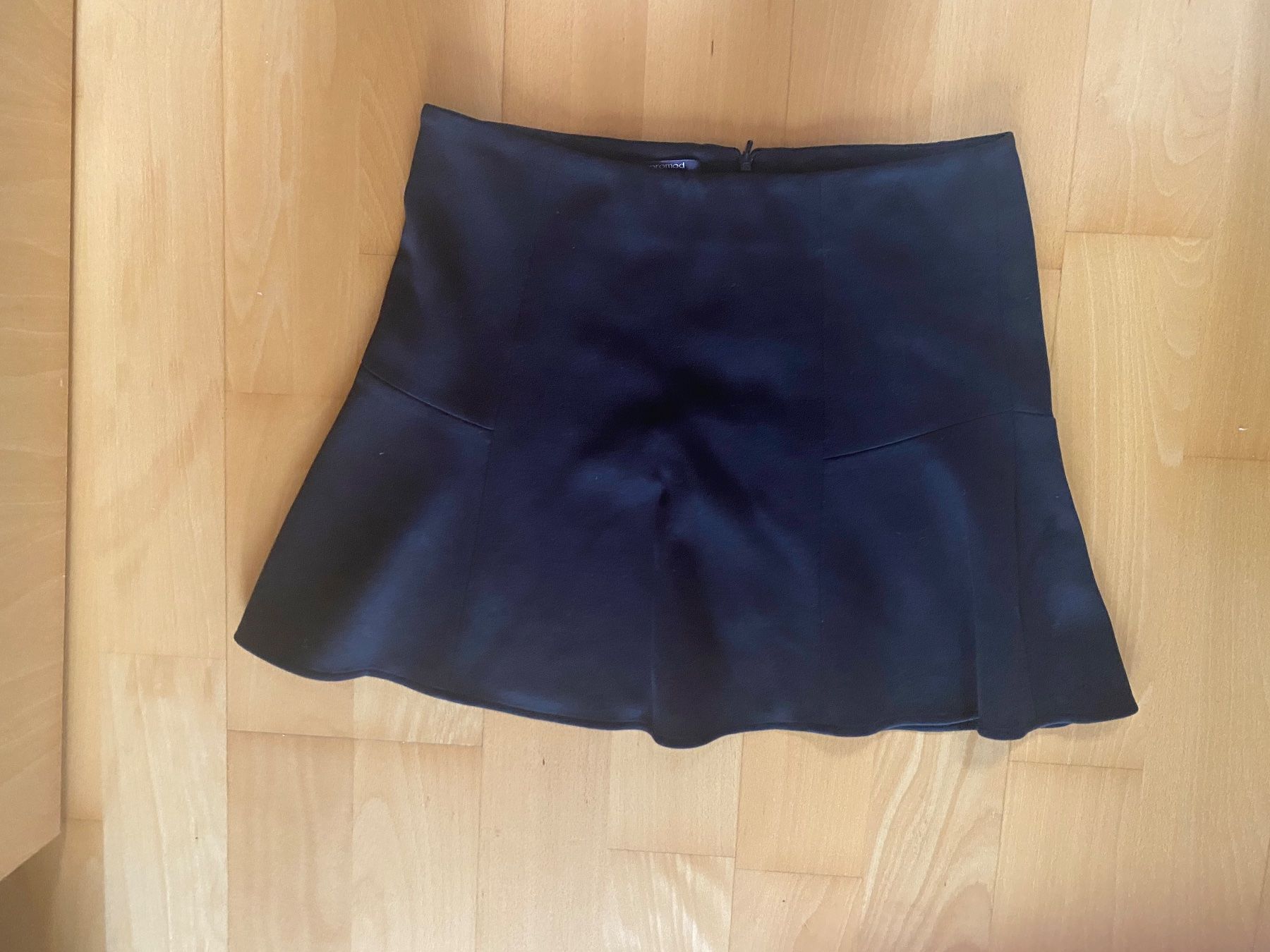 Promod Gonne: Jupe noire Promod – Usato da Blonay venduto da Ollorvi