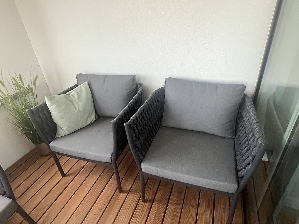 Set di tavolo e panche: Gartenmöbel Outdoor Set  – Usato da Alberswil venduto da mic_d2mc 1