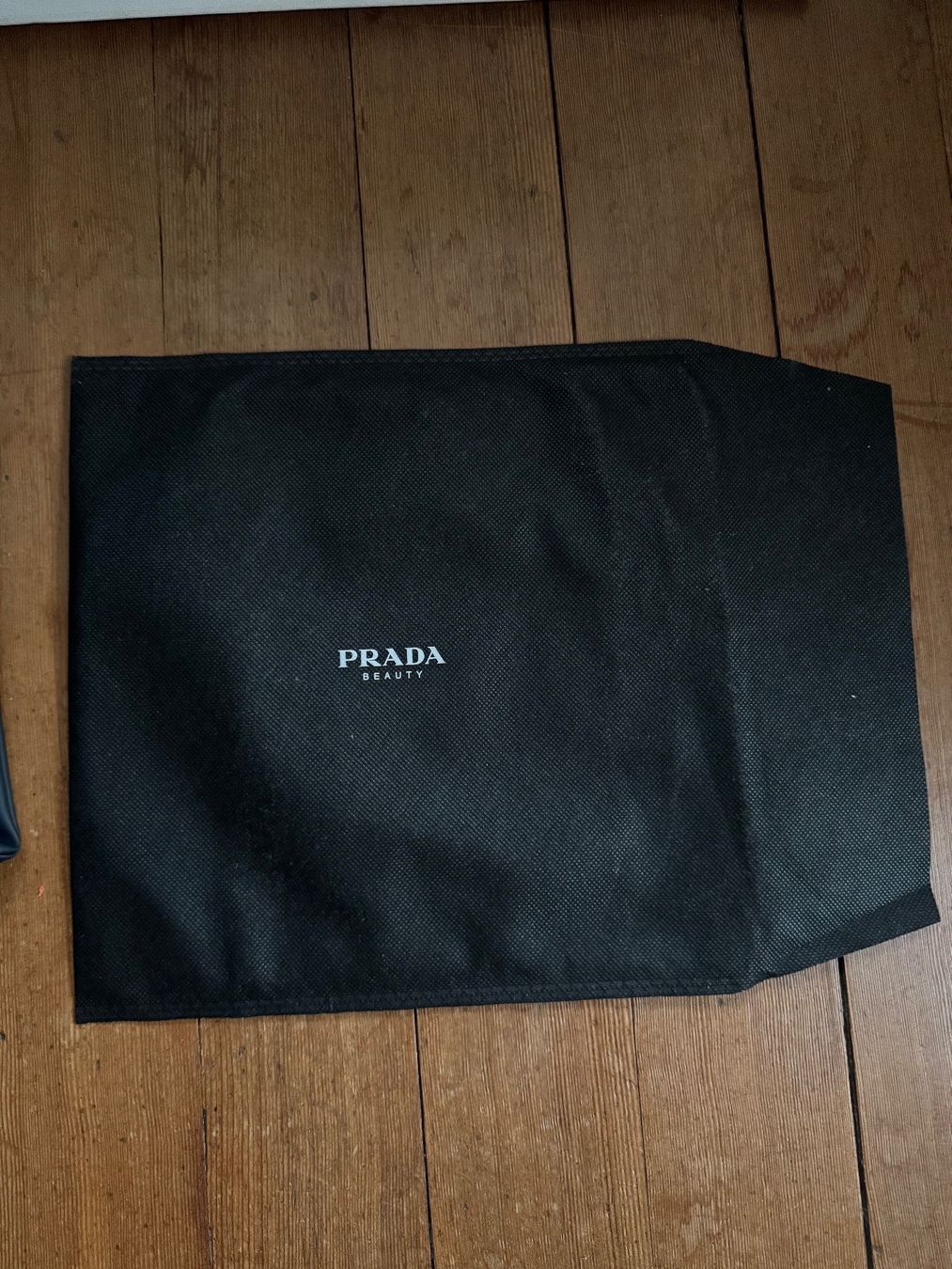 Prada Custodie per cosmetici: prada luna rossa necessaire sac bag waterproof – Nuovo e nell'imballaggio originale da wädenswil venduto da 112345 5