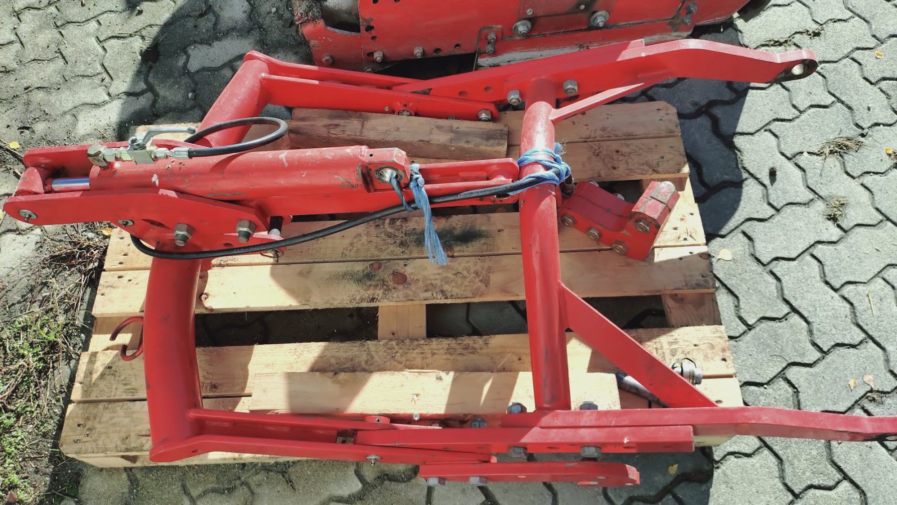 Tutte le macchine: Pöttinger Hitch – Usato da Rüti venduto da rei_j7yq 1