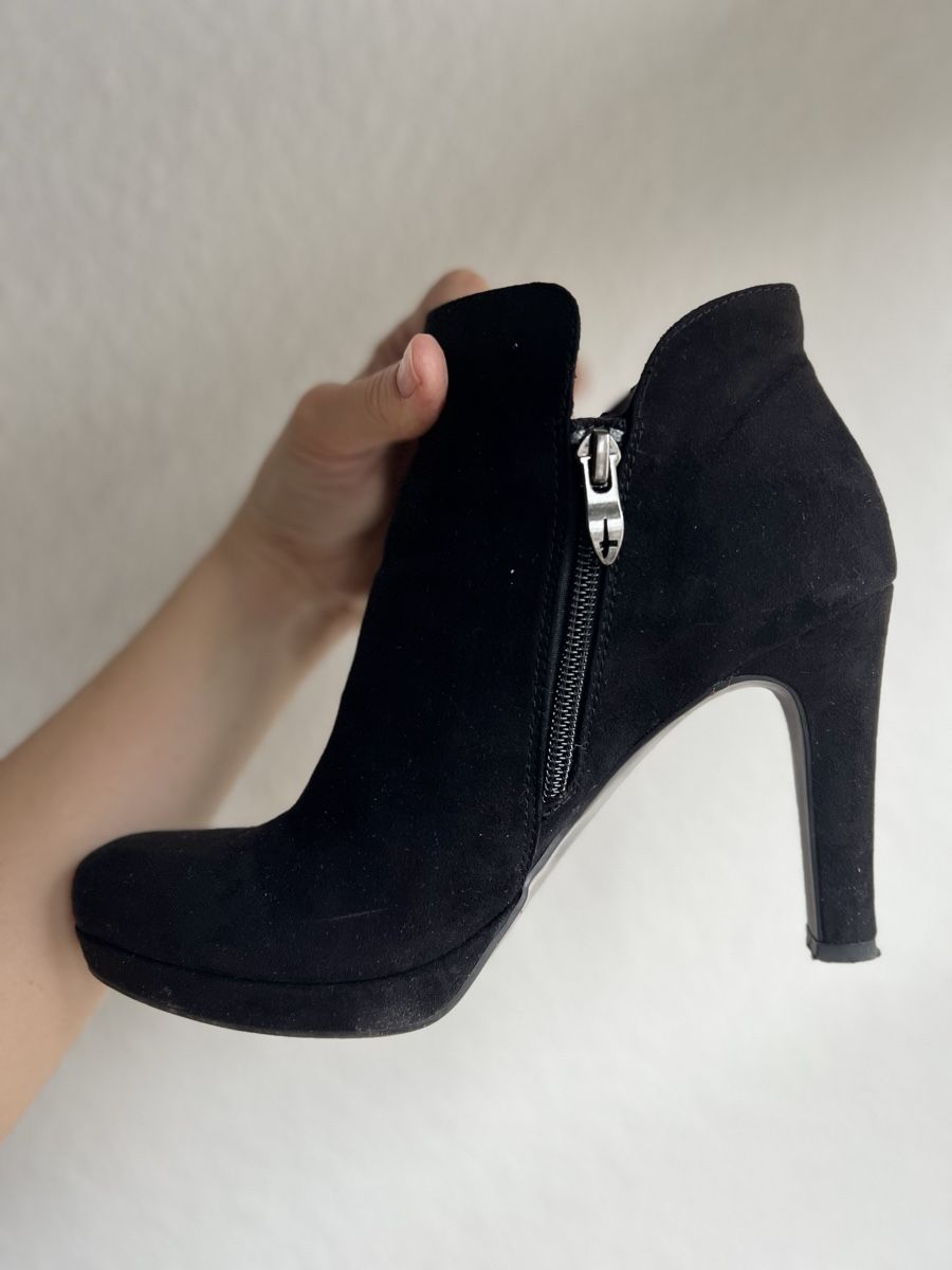 Tamaris Scarpe da donna: Tamaris booties 37 size – Usato da Basel venduto da kar_5fvf 3