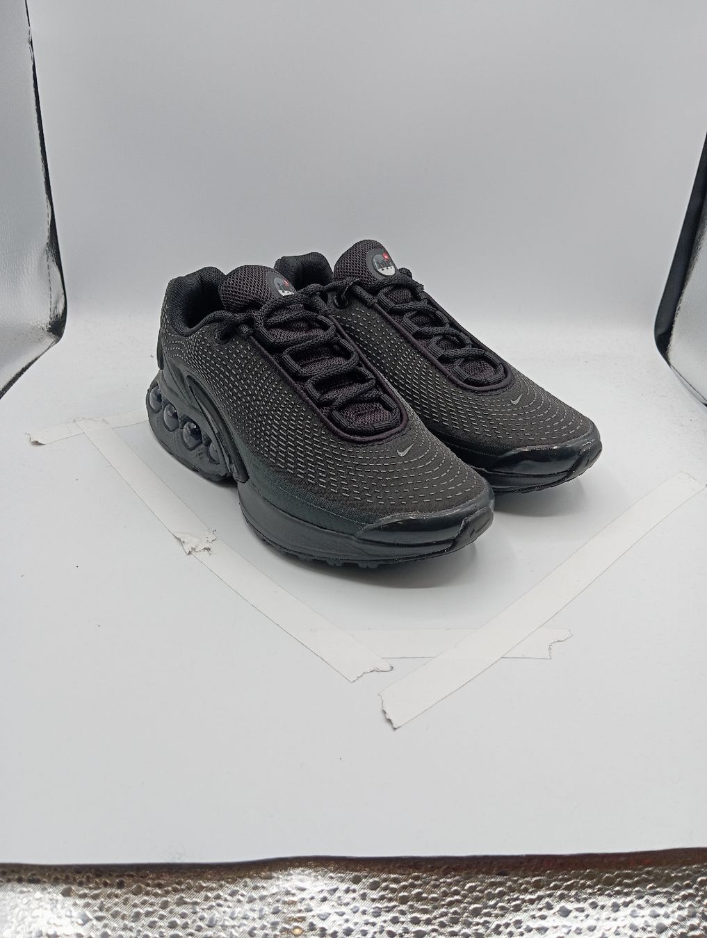 Nike Chaussures hommes: Nike Air Max DN (EU44) – Neuf avec emballage d'origine à Schaffhausen par outlez 1