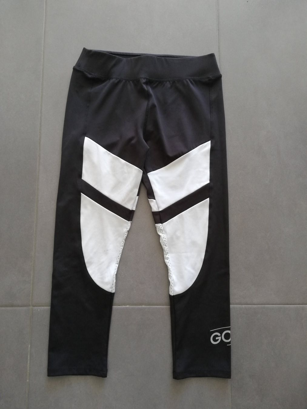 Pantaloni: Trainingshosen  Go for it Gr M – Usato da Untersiggenthal venduto da Marlen59