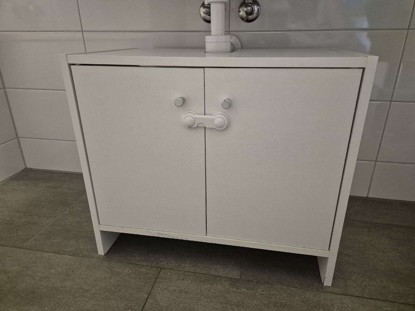 Badezimmermöbel: Lavabo Unterschrank – Gebraucht aus Luterbach von marina.rueegg