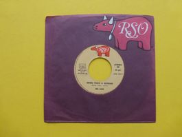 Bee Gees – More Than A Woman