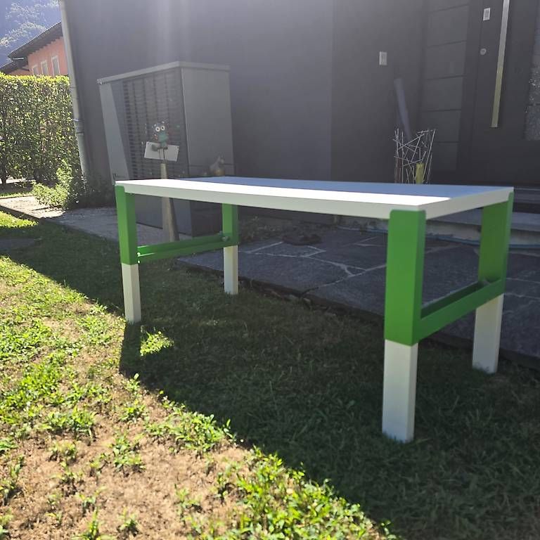 Chaises: Scrivania bambini ikea con sedia – D'occasion à Pollegio par mbat 1