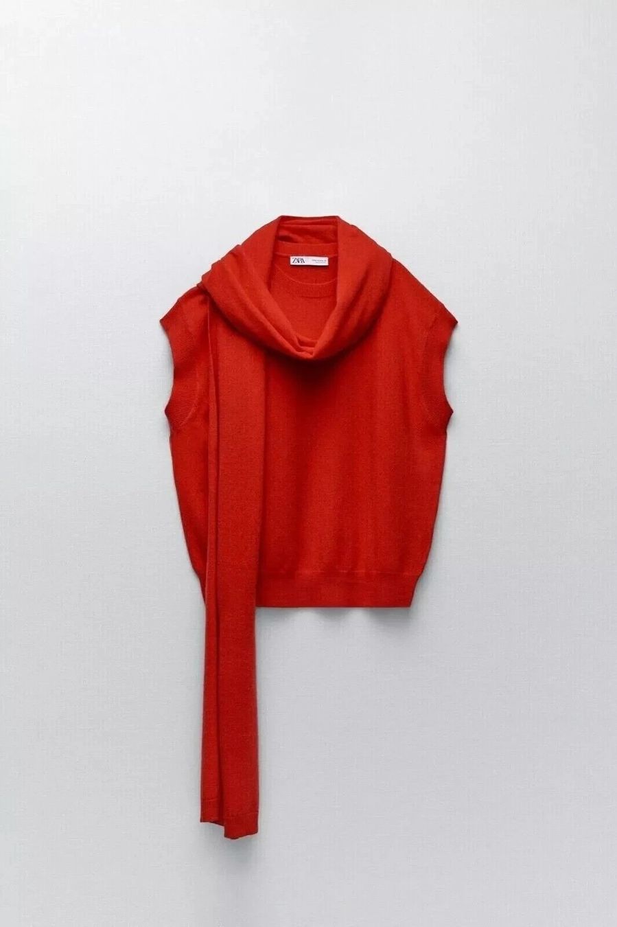Zara Maglioni & Felpe: ZARA Pullunder mit Schal, 100% Kaschmir, Gr. S – Usato da Tuggen venduto da vivira 1