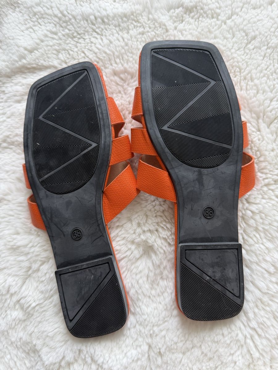 Chaussures femmes: Pantoletten flach orange – Neuf (Voir description) à Villmergen par mel_5ywd 2