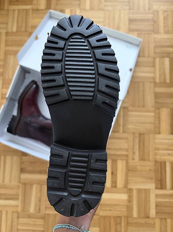 Chaussures femmes: Bottes brunes 36 neuves Esprit – Neuf avec emballage d'origine à Cheseaux-Lausanne par cha_9xbc 4
