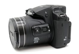 Nikon Coolpix B700 Bridgekamera 20.2MP 60x opt. Zoom, 4K UHD