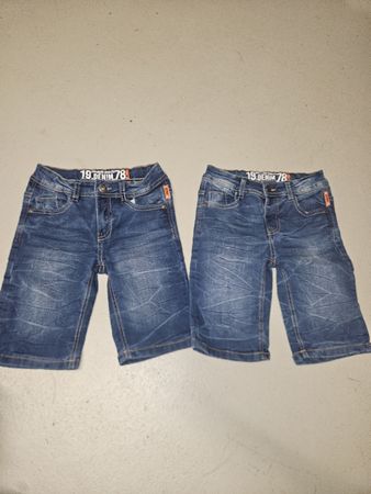 2 Jungenshorts Gr. 128