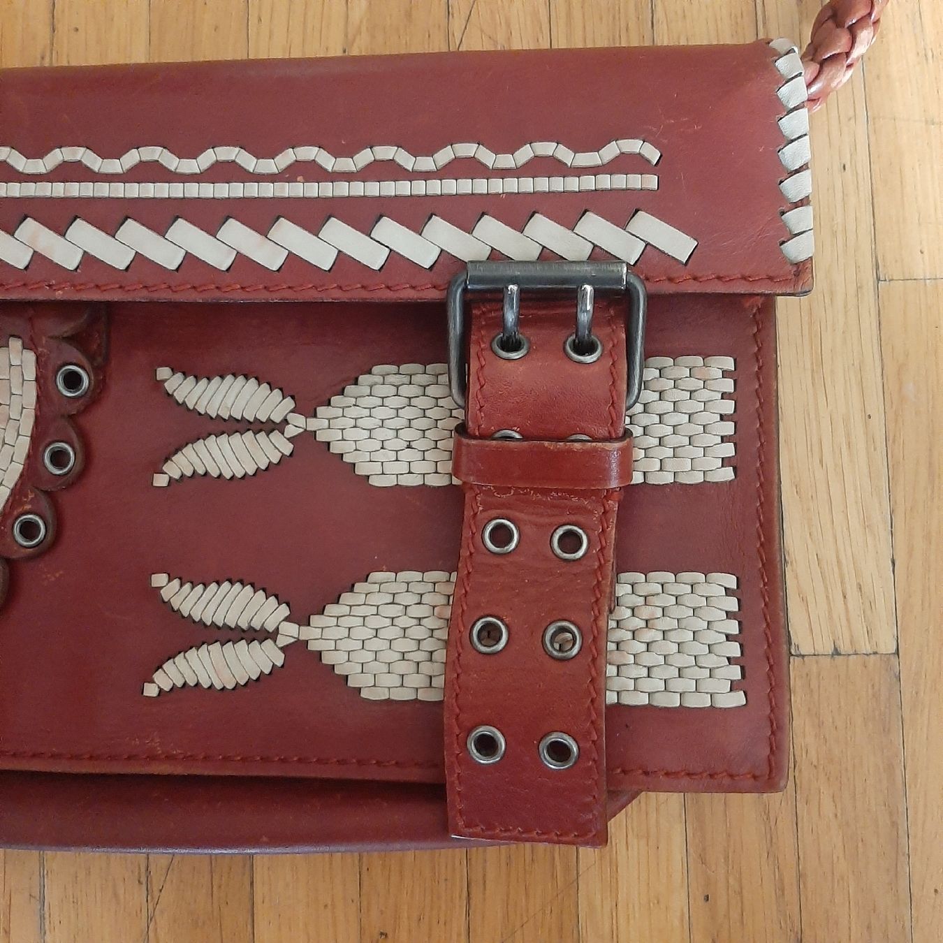 Saint Laurent Taschen für Damen: Sac Yves Saint Laurent par Tom Ford – Gebraucht aus Chêne-Bourg von chsandra34 5
