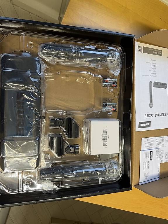 Microfoni: Set microfoni gelato wireless Shure – Usato da Lugano venduto da club.888 1