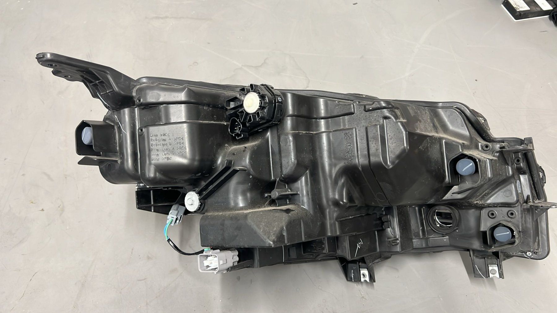 Fari: Scheinwerfer Suzuki Vitara – Usato da Bilten venduto da Porsche037 2