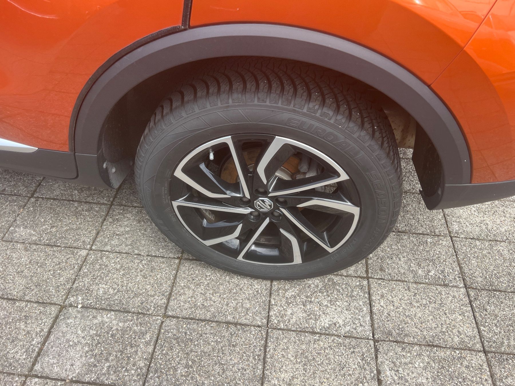 MG Autos: MG ZS – D'occasion à Otelfingen par hof74 5