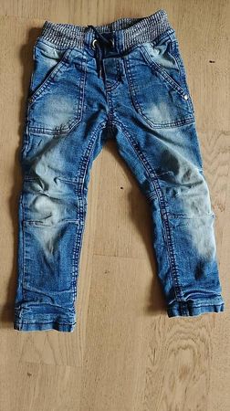 Jeans Gr 104, 3-4 Jahre, gefüttert