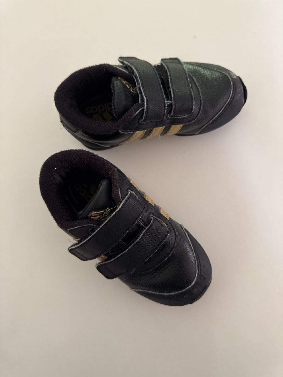 Adidas Scarpe per ragazzi: adidas Sneaker, Gr.23 – Usato da St. Gallen venduto da Venus1010 1