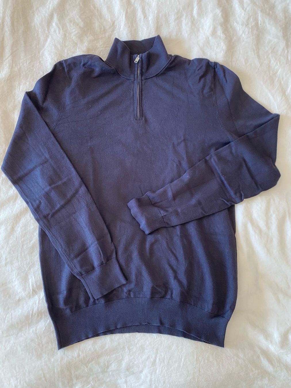 H&M Maglioni & Felpe: Pull demi-zip bleu marine – Usato da St-Blaise venduto da Windy2