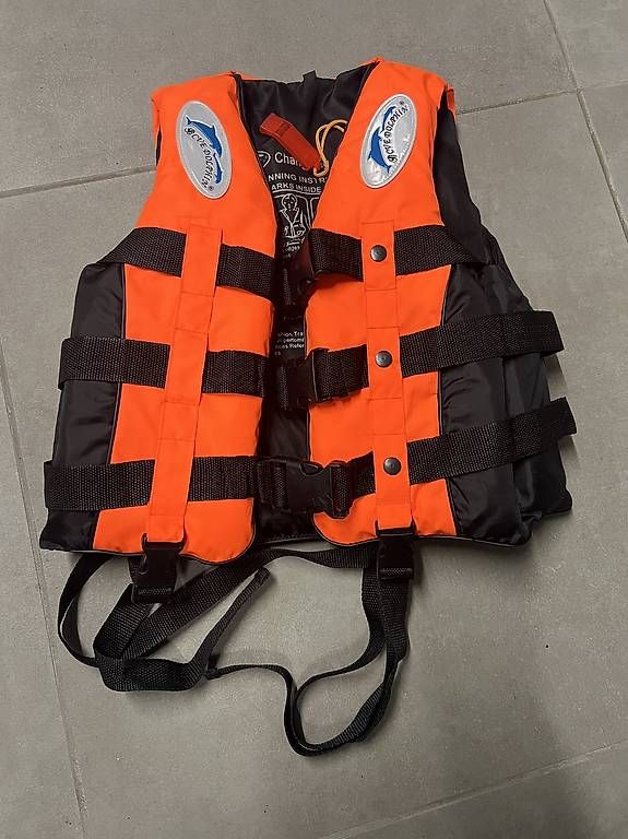Gilets de sauvetage: Schwimmweste Grösse S – D'occasion à Oberhof par Janis33