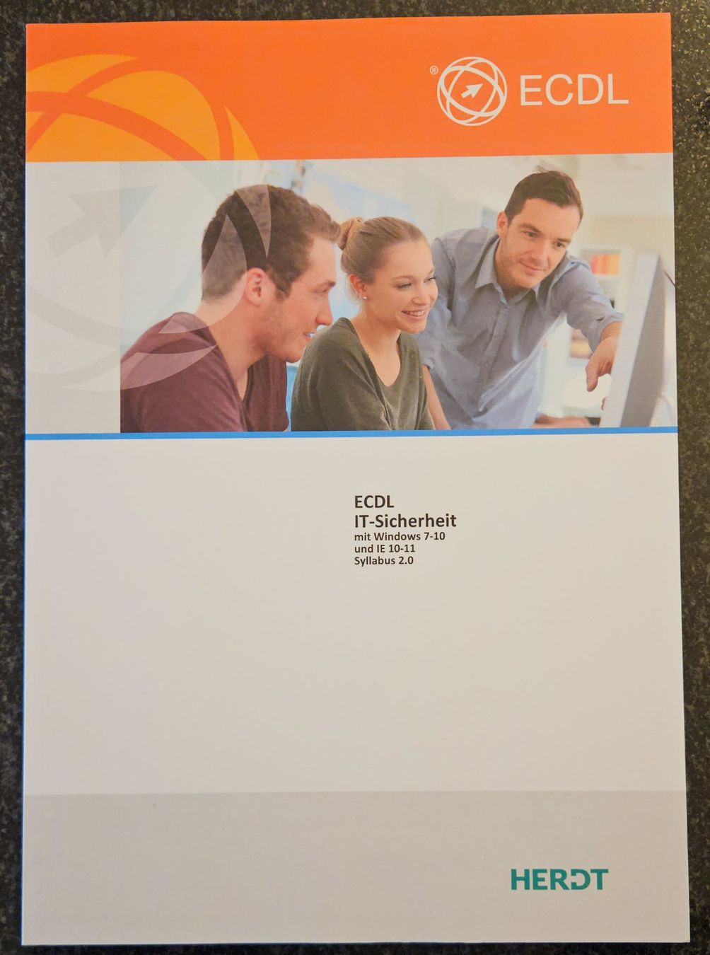 Bücher: ECDL Lernbücher Set (Word, Excel, PowerPoint, IT-Siche...) – Gebraucht aus Aesch BL von mbe_96vl 2