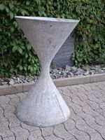 Willy Guhl Blumenspindel Eternit