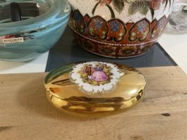 Edle Porzellan Dose mit Fragonard Limoges Sujet sehr hübsch