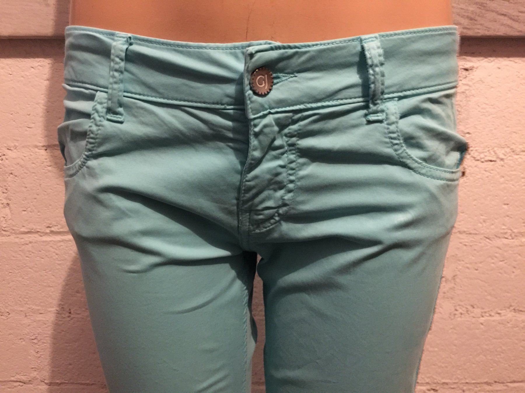 Jeans: GJ GAUDI JEANS Jeans taille / Grosse 29 – Usato da Cossonay-ville venduto da Super-Price-Quality 1
