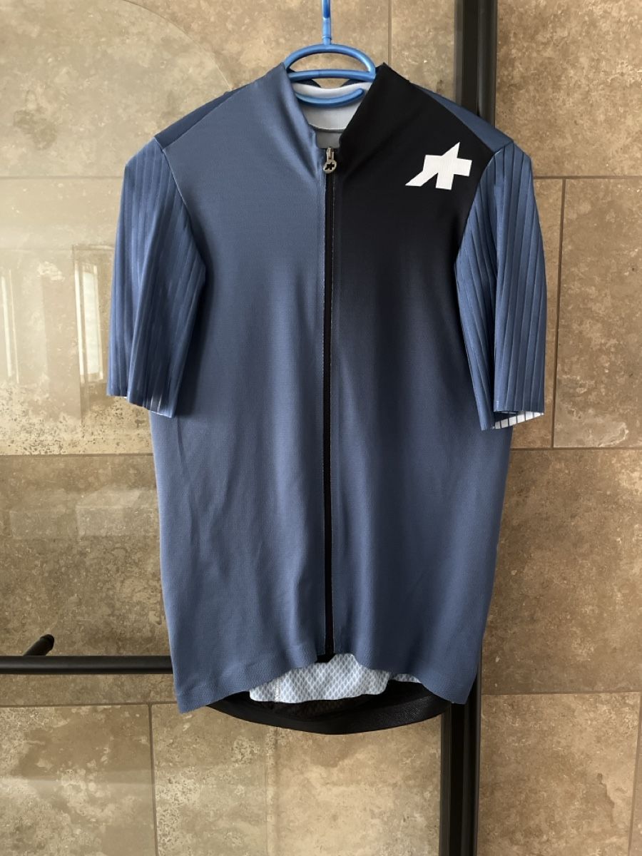 Canottiere & Pantaloni: Assos Trikot Equipe RS S11 – Usato da Rain venduto da swmxman 1