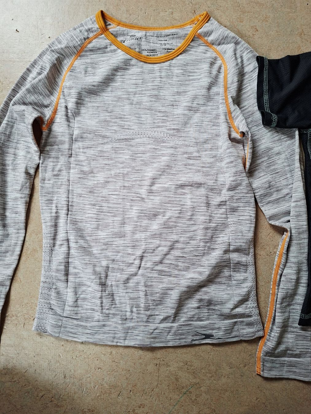 Lotti & Set di vestiti: Sportshirts, 2er Set, Grösse 158/164 – Usato da Klingnau venduto da vollmond36 1