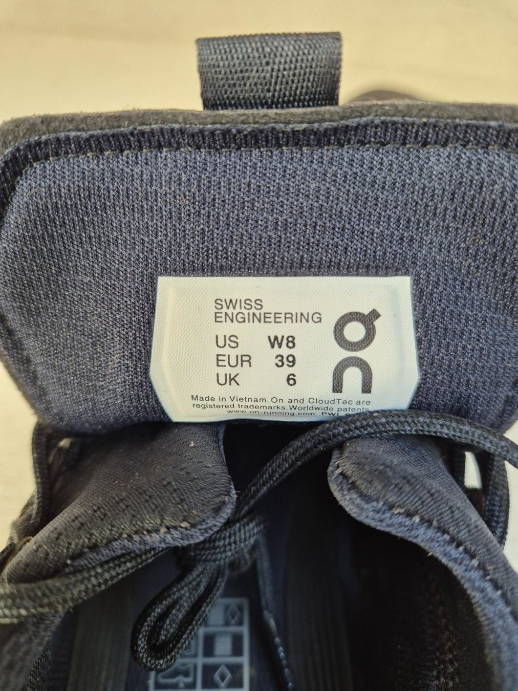 On Damenschuhe: ON  Cloudnova  Schwarz  Grösse 39 – Neu (gemäss Beschreibung) aus Buochs von Cats_nw 4