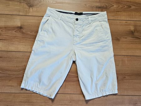 Kurze Hose