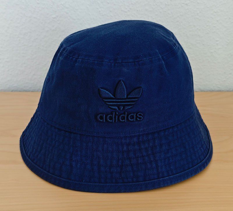 Adidas Copricapi, berretti & cappellini: adidas Bucket Hat - One Size – Nuovo (secondo la descrizione) da St.Gallen venduto da Pheban