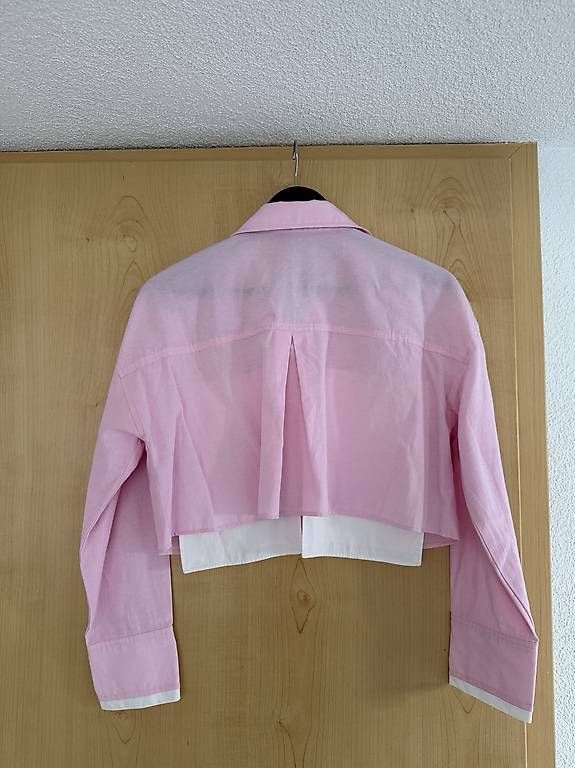 Blusen: Rosa cropped Bluse von ZARA – Gebraucht aus Rorschach von Tara234 1