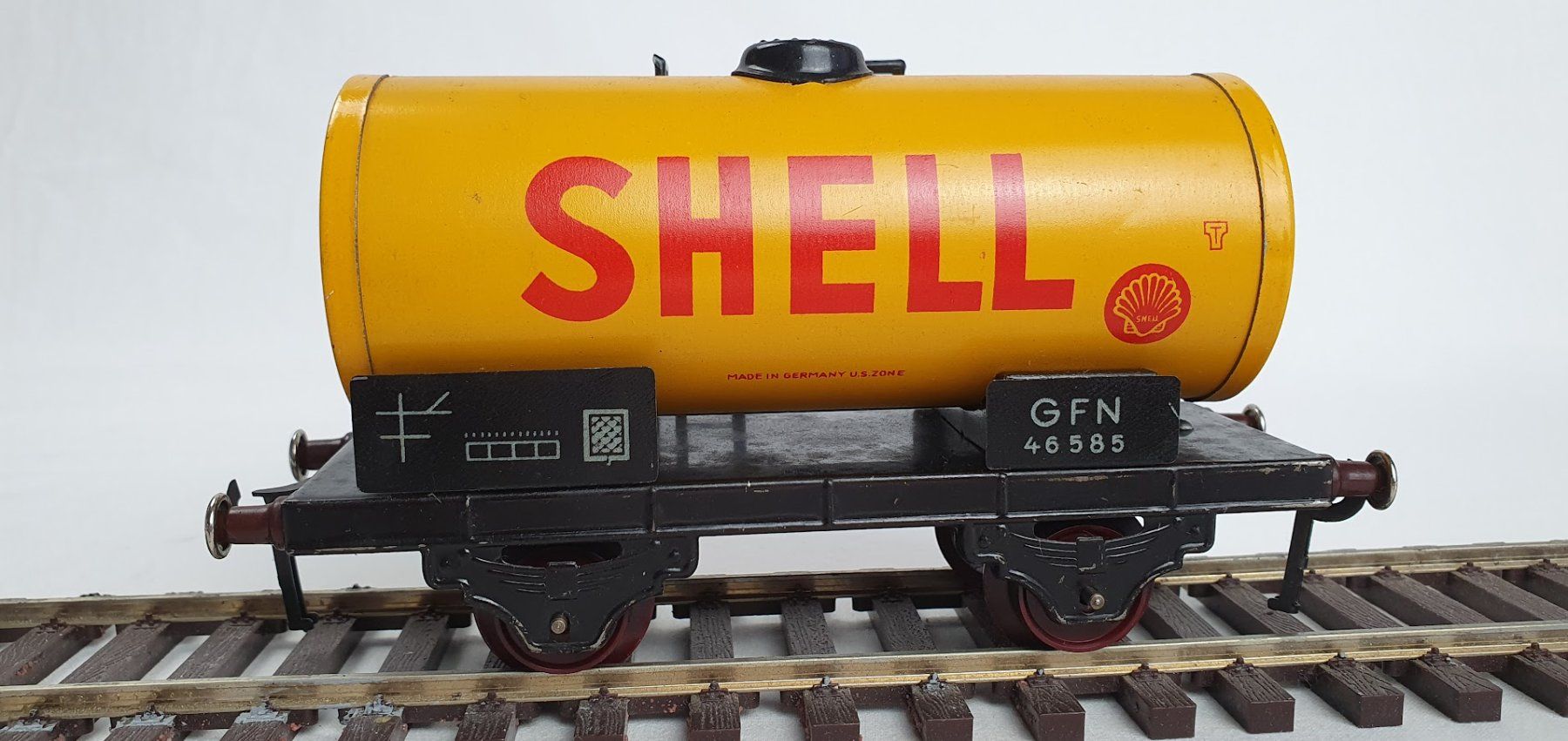 Fleischmann Trains électriques: Fleischmann GFN DRG/DB Kesselwagen "Shell", Spur 0/Blech – D'occasion à Seon par voAllBah 1
